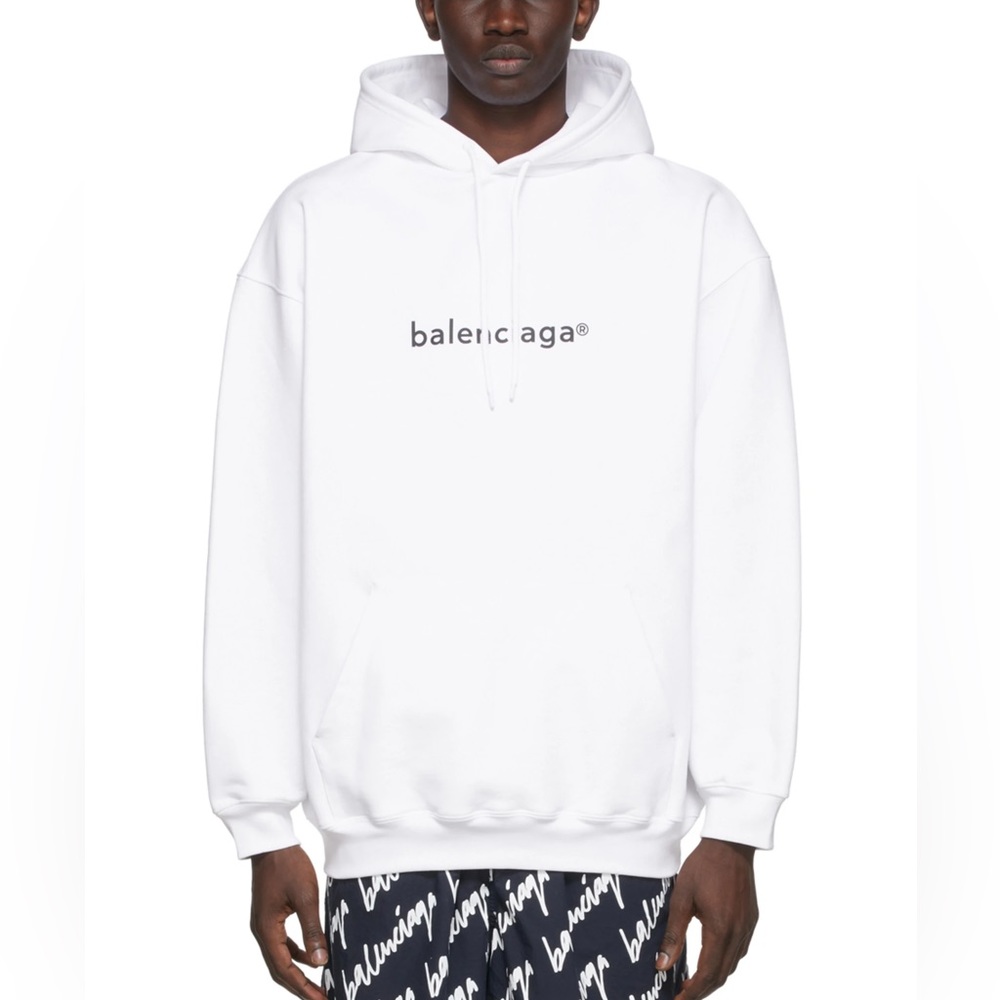 AUTHENTIC- BRAND NEW- BALENCIAGA
White New Copyright Hoodie